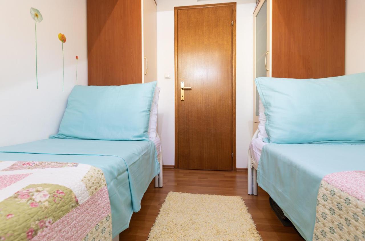 Apartman Monika Omiš Exterior foto