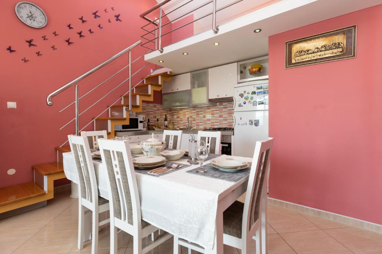 Apartman Monika Omiš Exterior foto