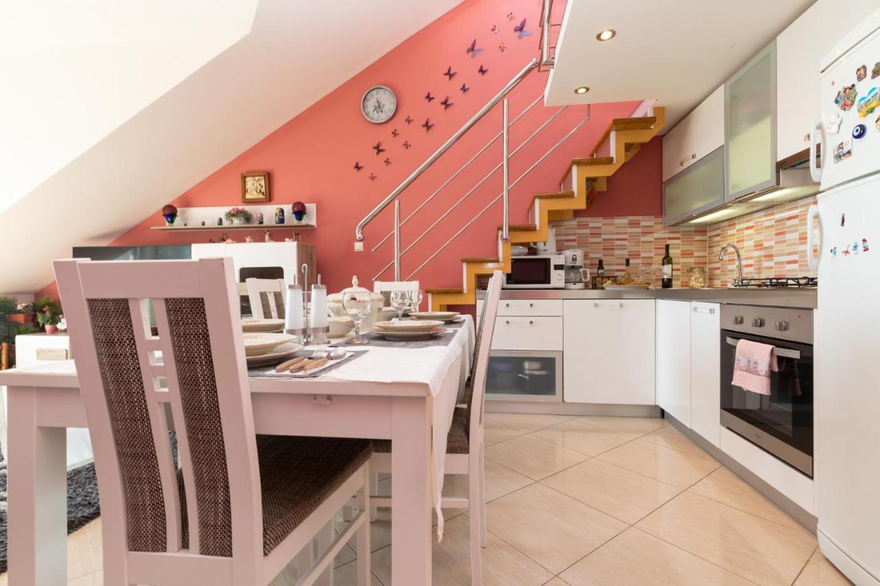 Apartman Monika Omiš Exterior foto